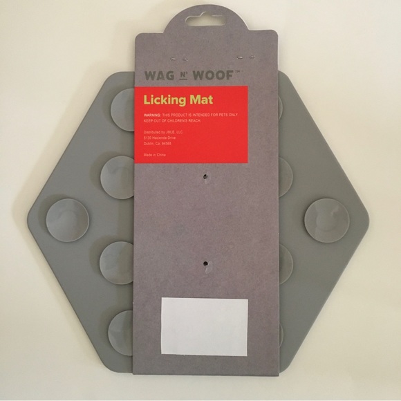 NEW Dog Licking Mat Gray |  Wag n Woof - Picture 4 of 5